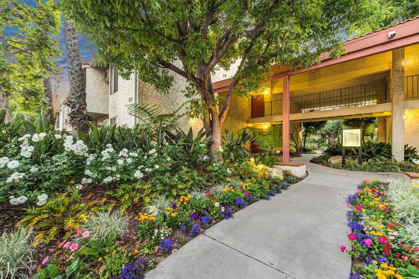 Village Pointe Image 14