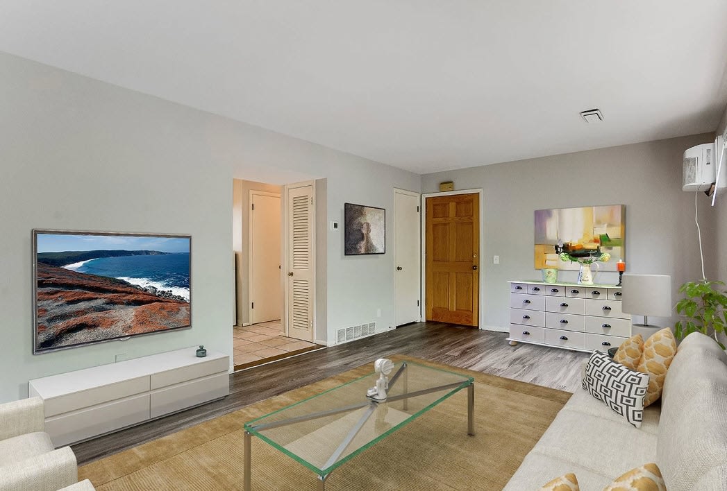 1100 West 28th St Image 4