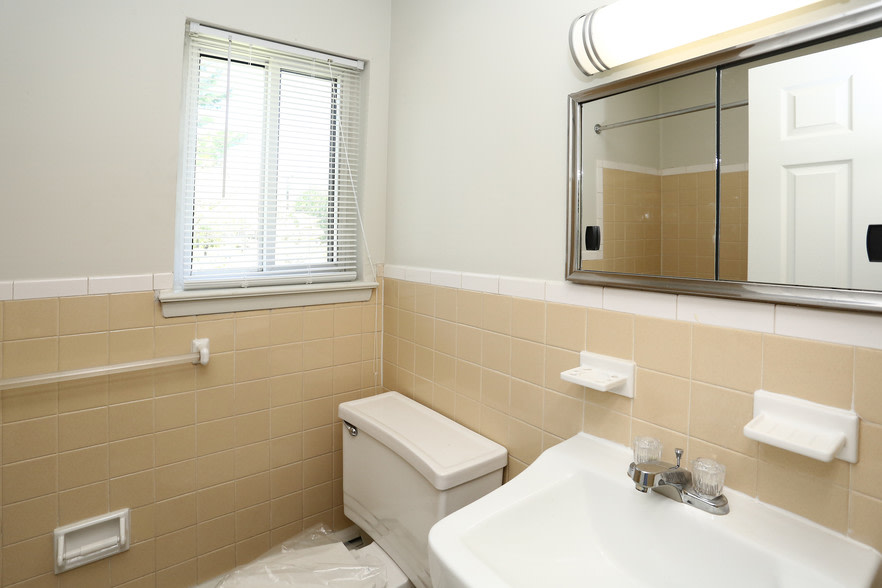 Meadoway Gardens Image 24