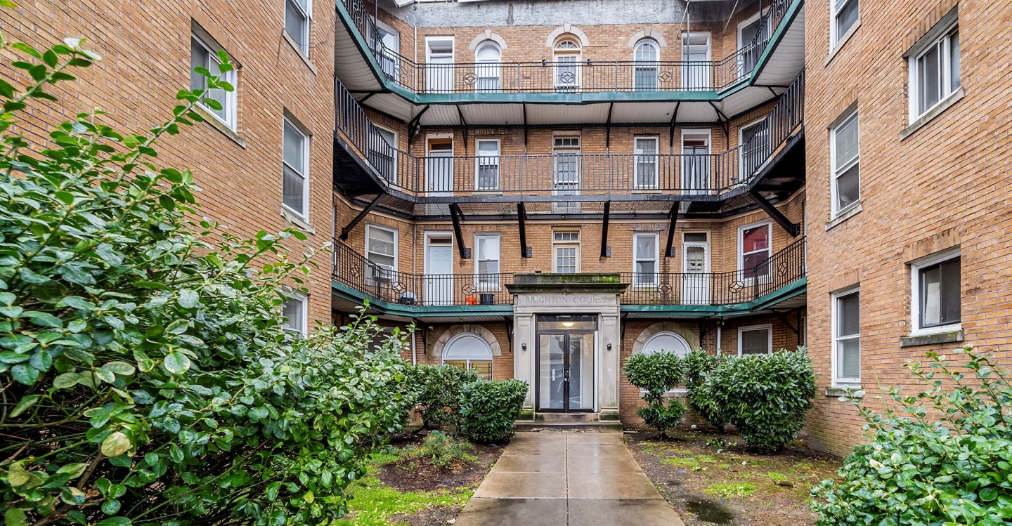 Chestnut Park Apartments Image 1