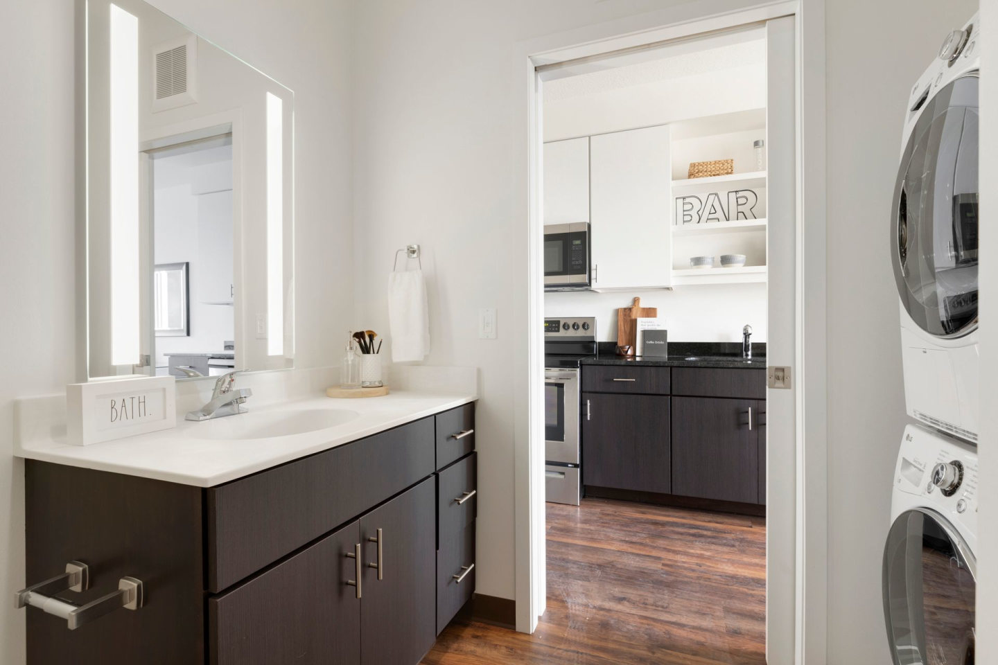 RYM Apartments Image 11