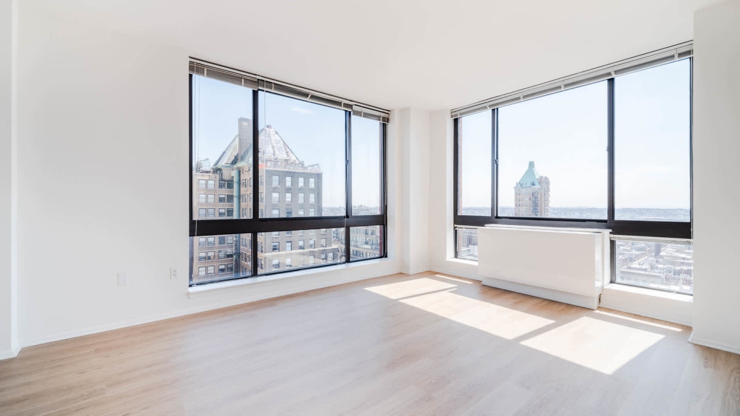 180 Montague Image 13
