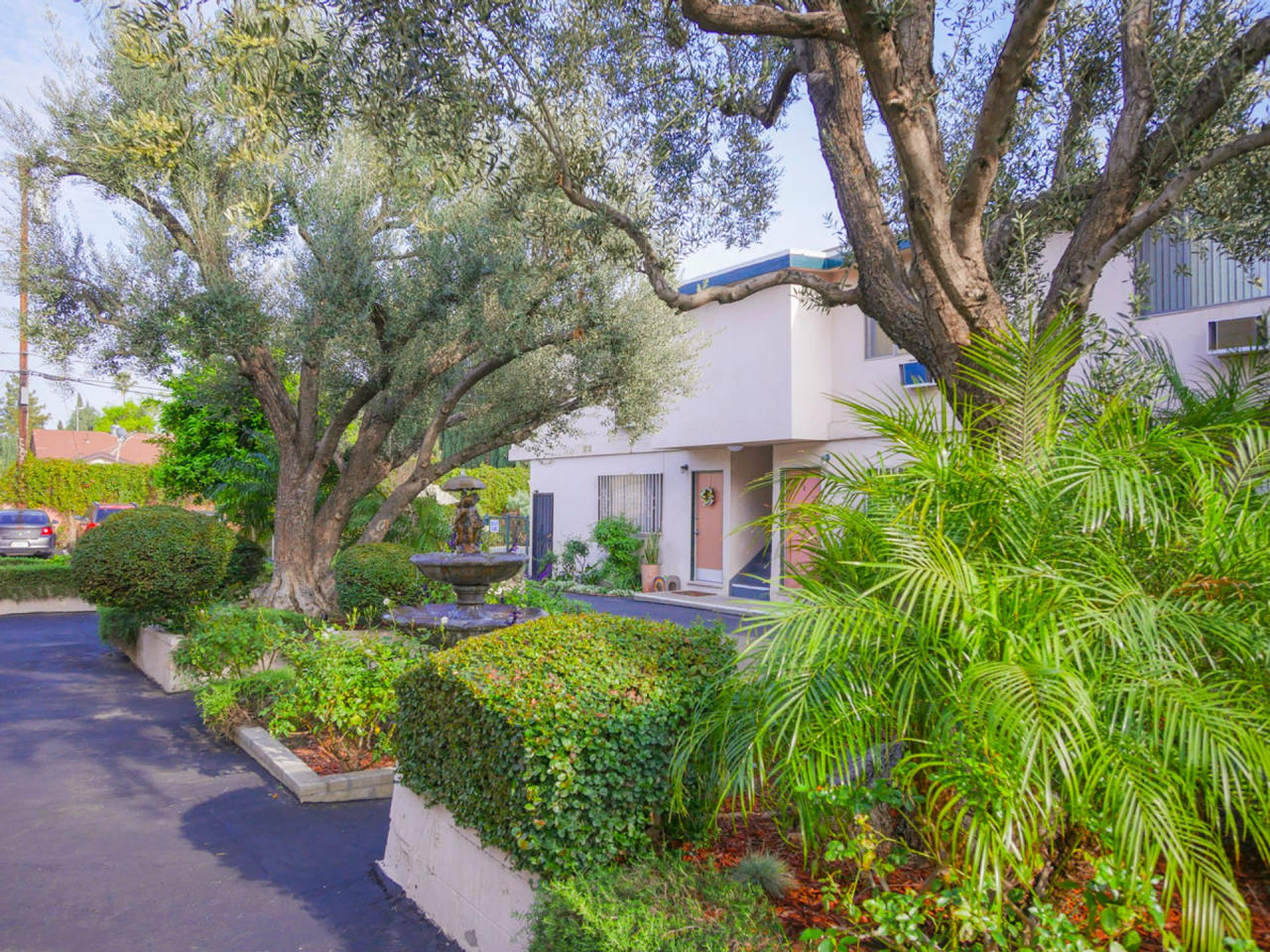 6944-6954 Coldwater Canyon Ave. Image 5