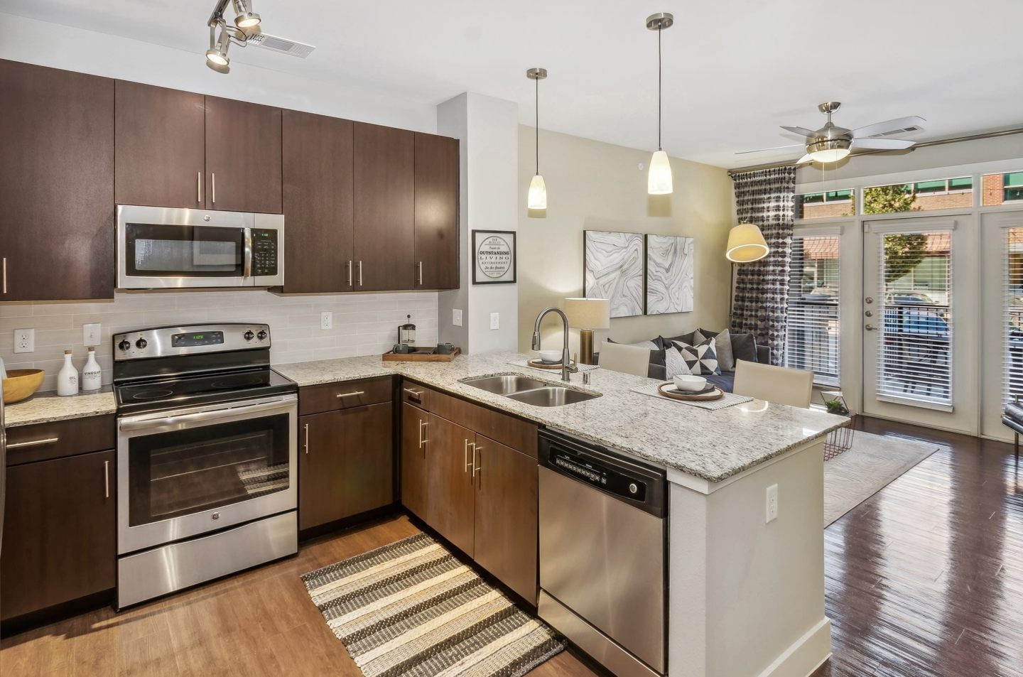 AMLI West Plano Image 6