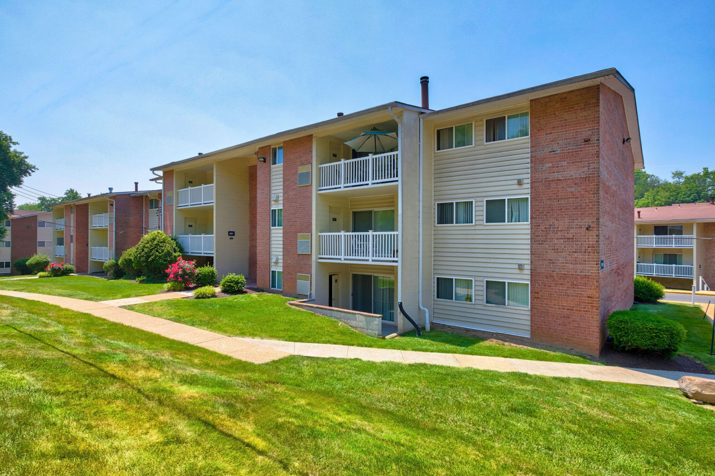 Heather Hills Apartments Image 3