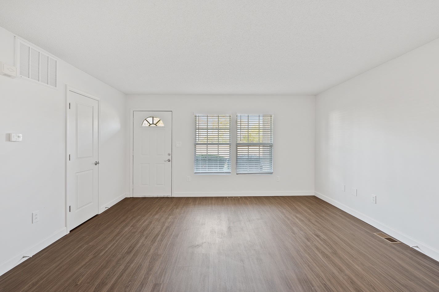 Apartments at Urbana Image 5