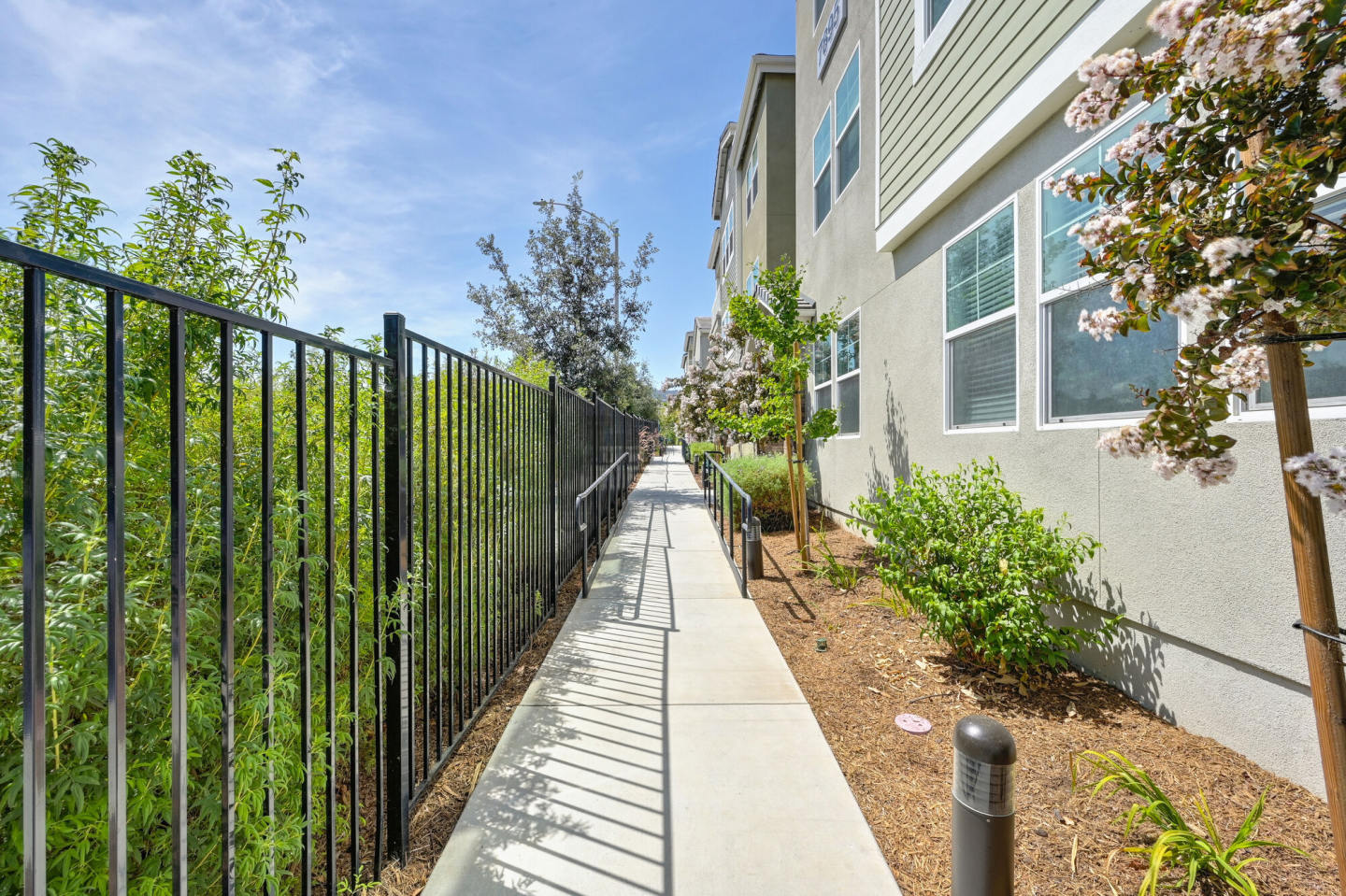 Vela Apartments Image 100
