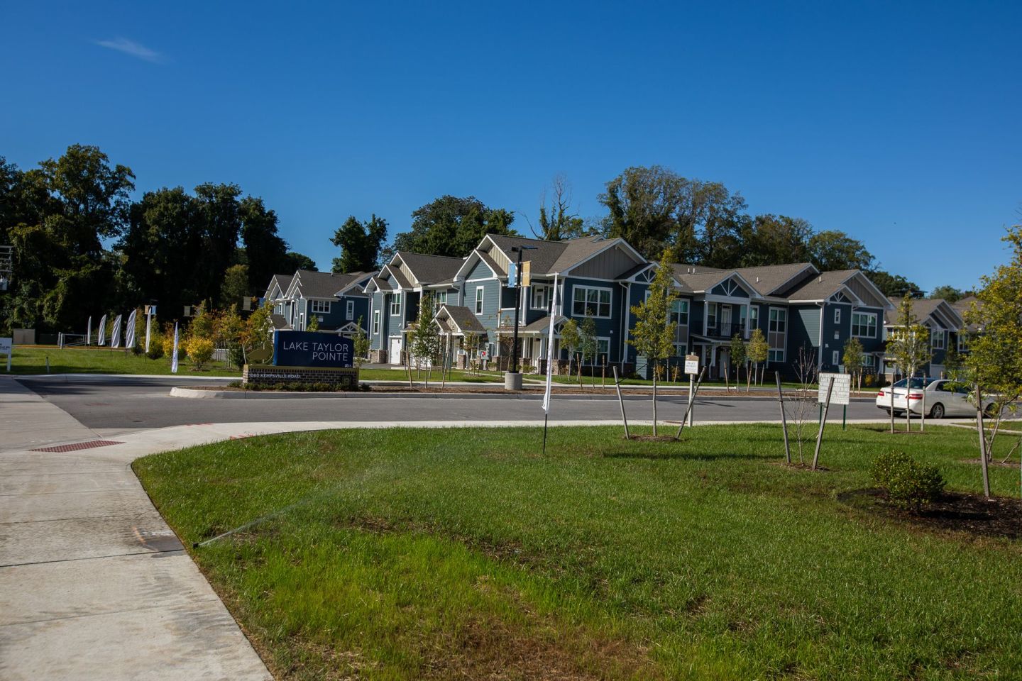 Lake Taylor Pointe Image 18