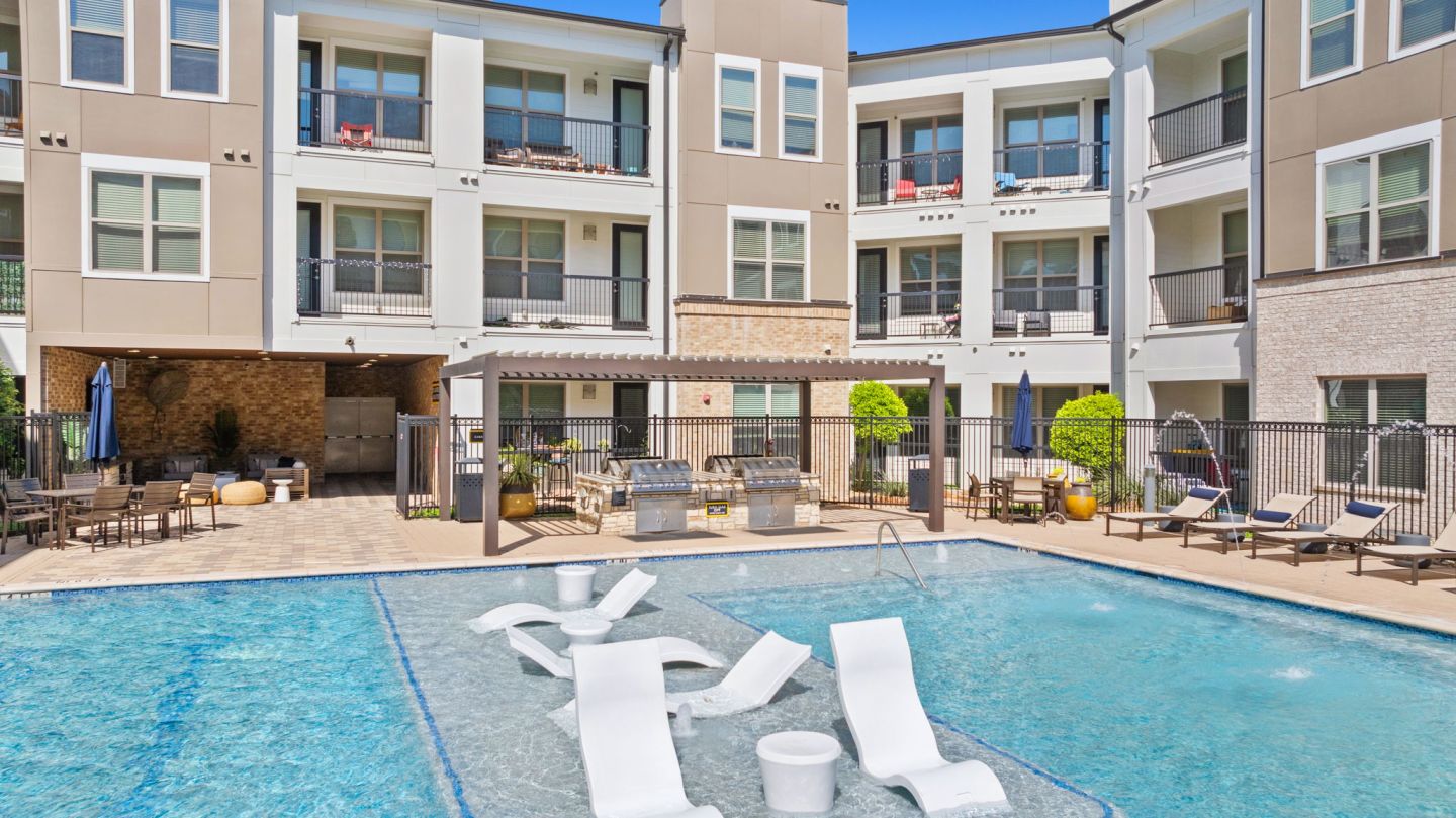 Axis at Watters Creek Image 50