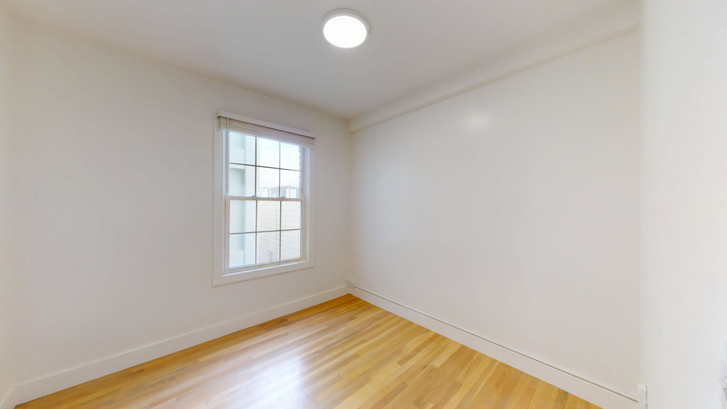 1635 Gough Street Image 3