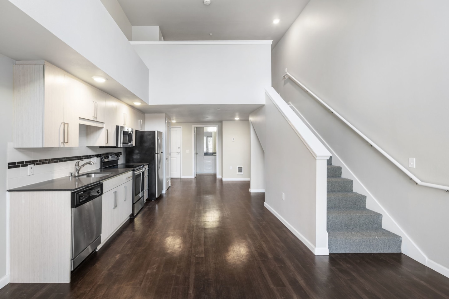 1711 Apartments Image 17