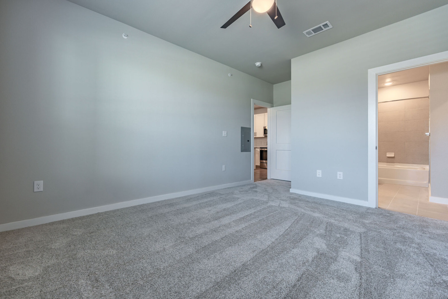 Ariza Scott BLVD Image 36