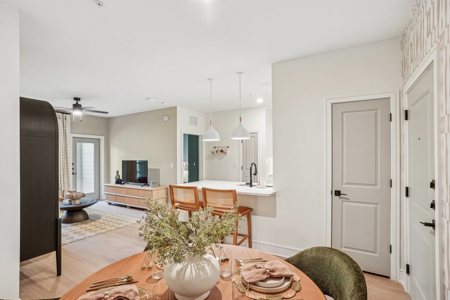 Solay Cape Coral Apartments Image 3