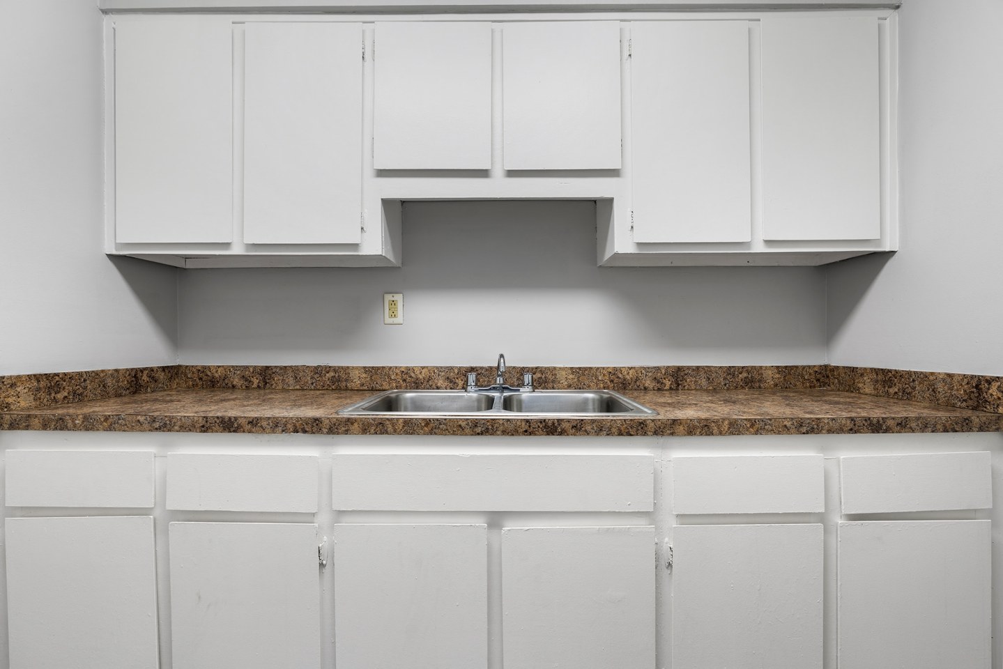 Riverview Apartments Image 5
