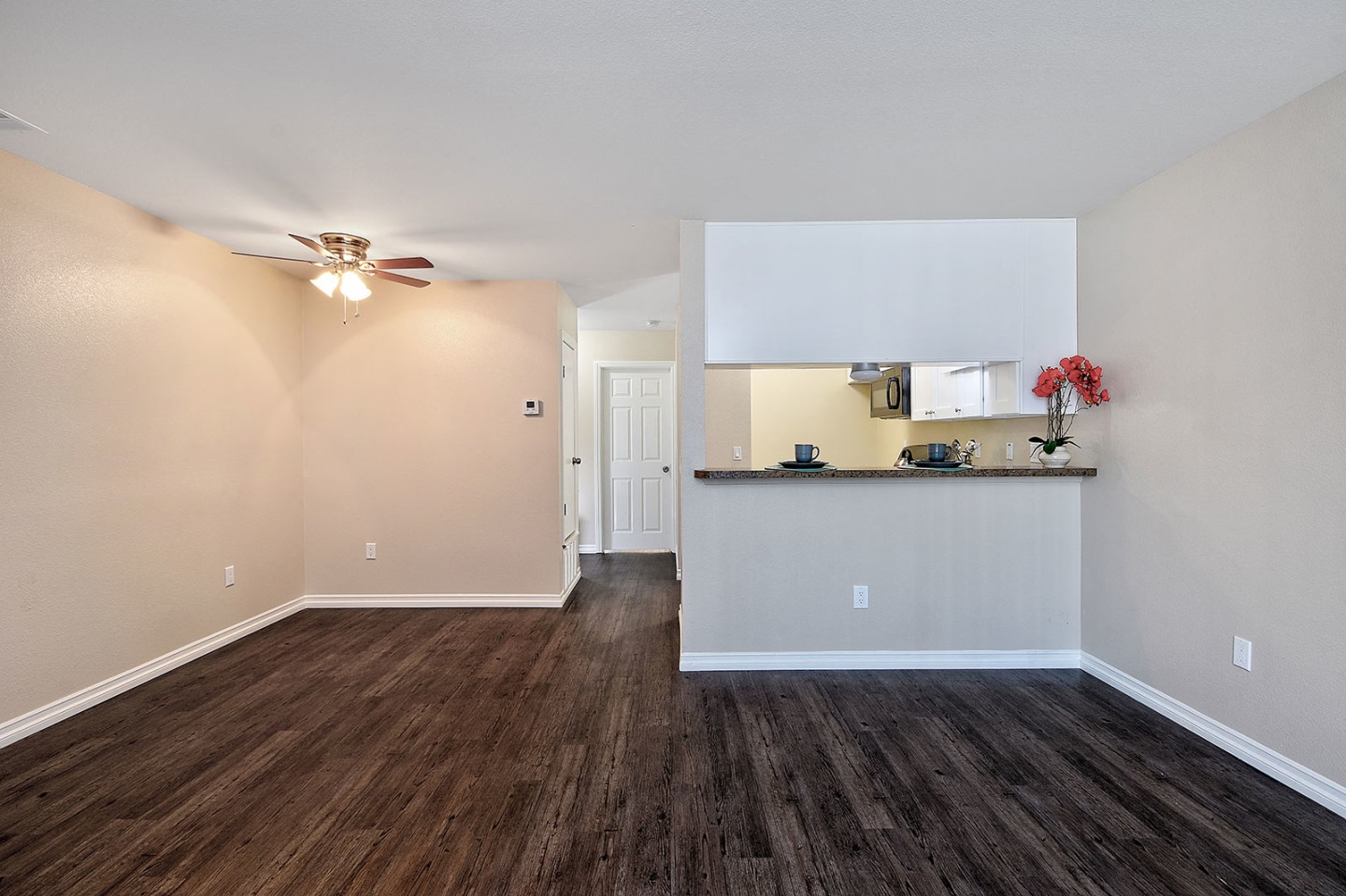 Fairway Manor Image 19
