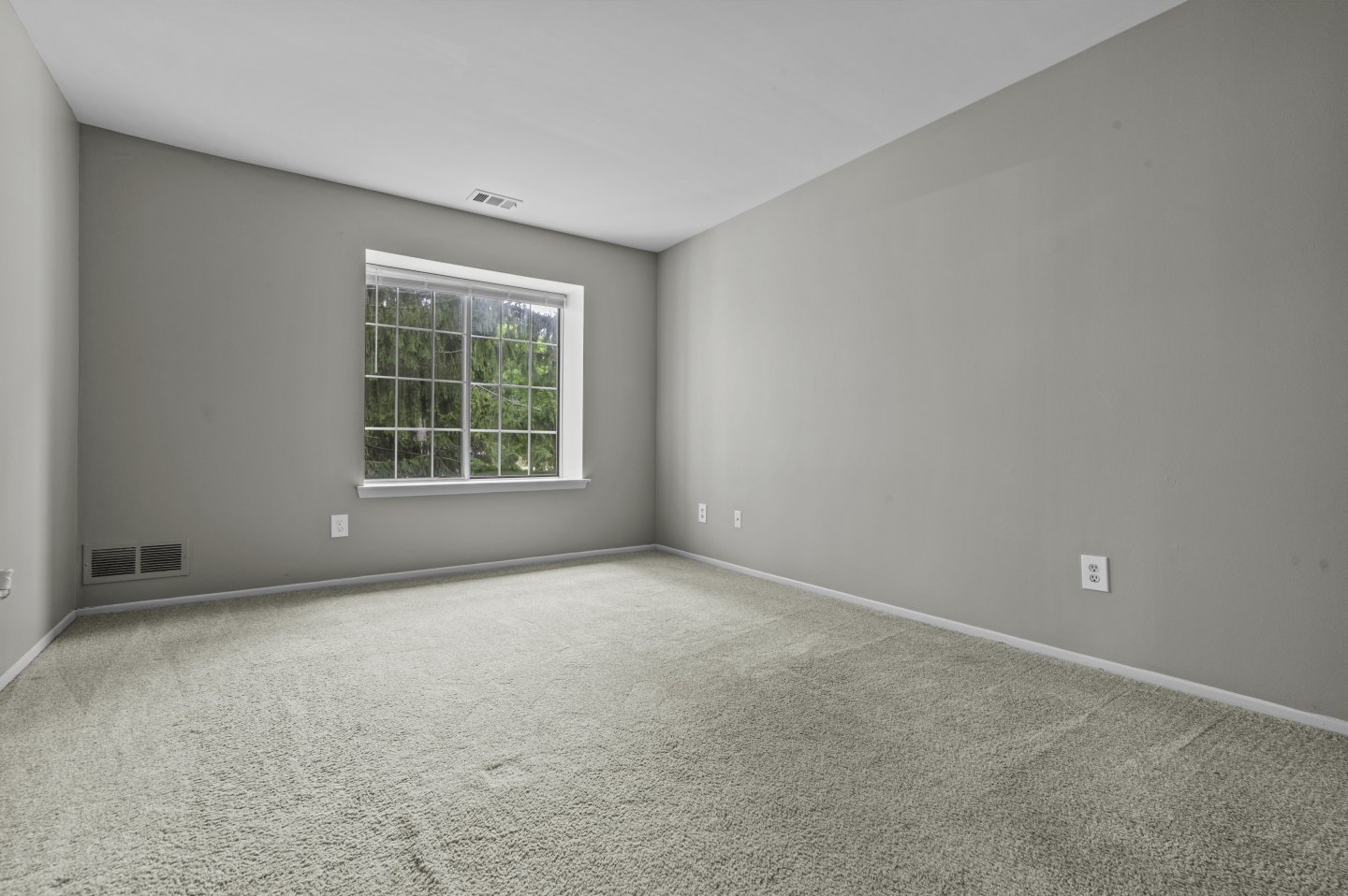 Village Club of Farmington Hills Image 8