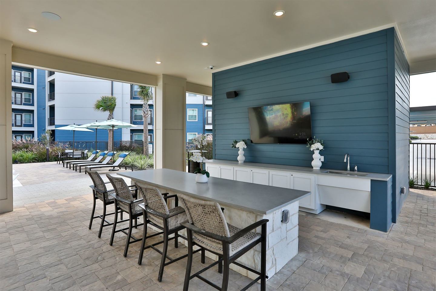 Devereaux Image 30