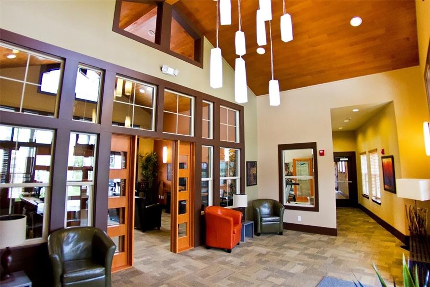 Island View Apartments Image 4