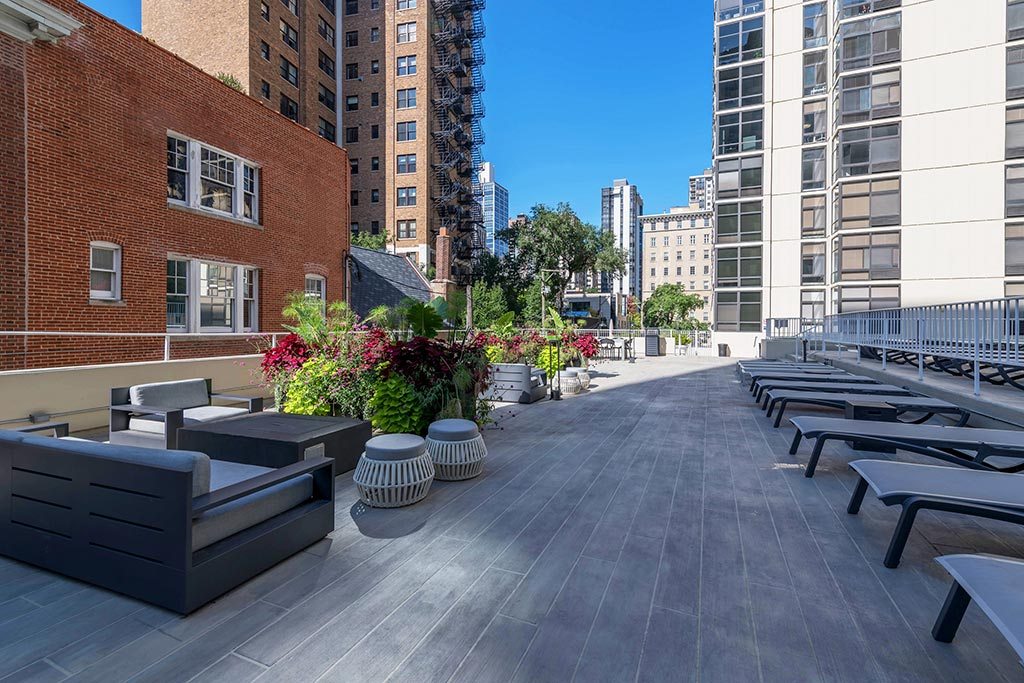 65 East Scott Street Building Image 7