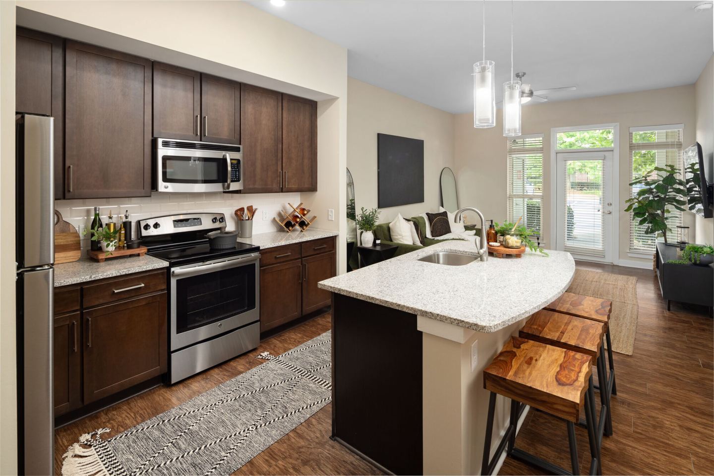 400 Belmont Image 11