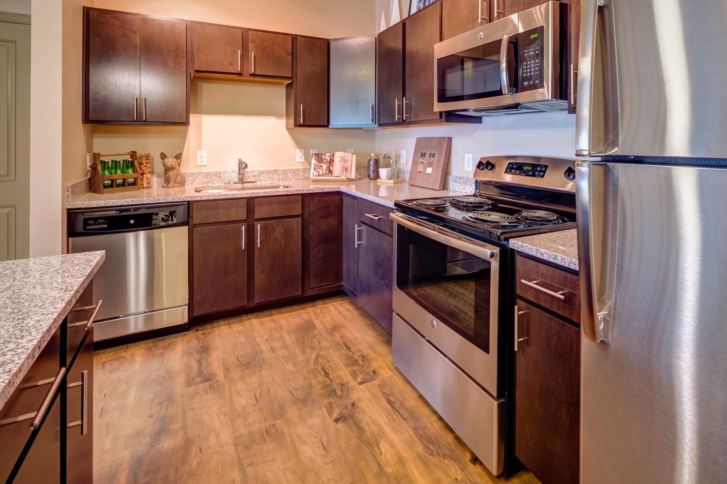 Granite 550 Image 12