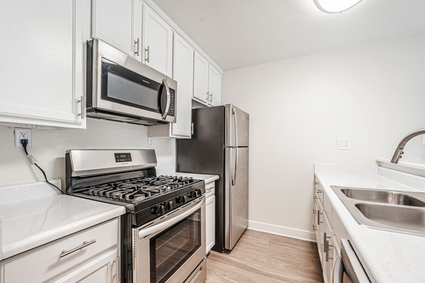 Independence Park Apartments Image 1