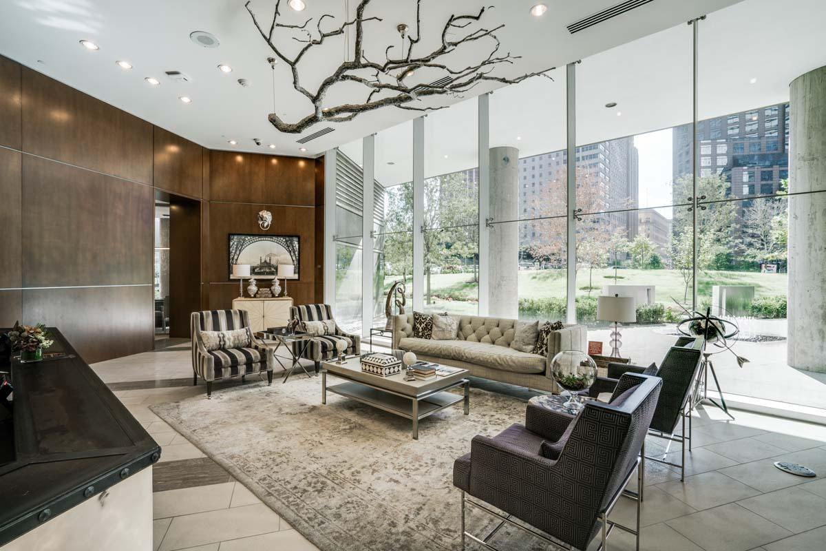One Dallas Center Image 23