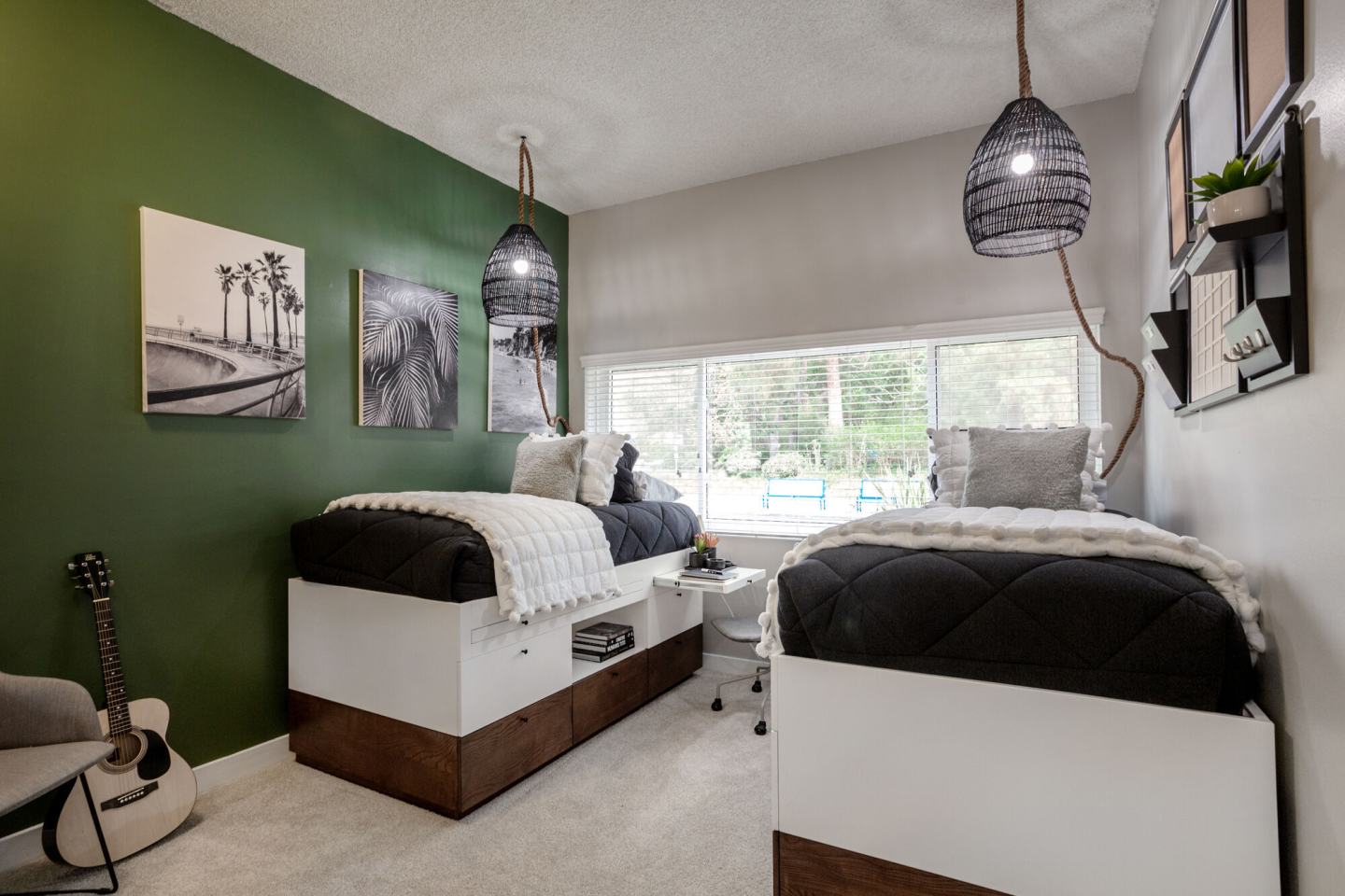 Axiom Westwood Image 1