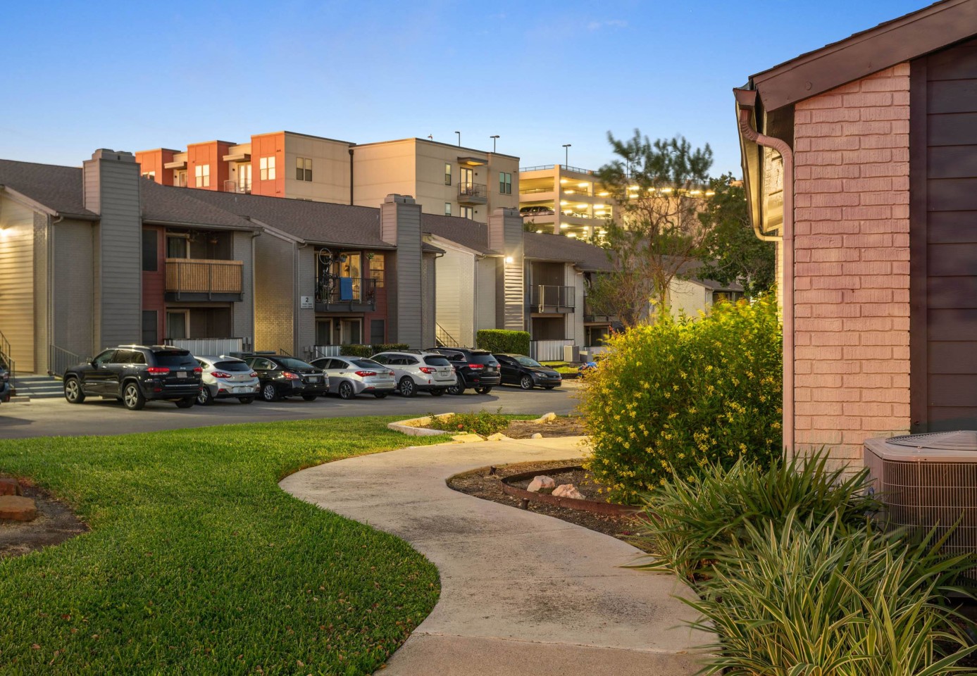 South Lamar Village Image 6