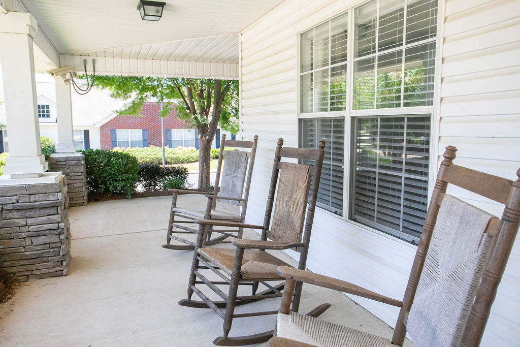 Bellevue - Senior Housing Image 3