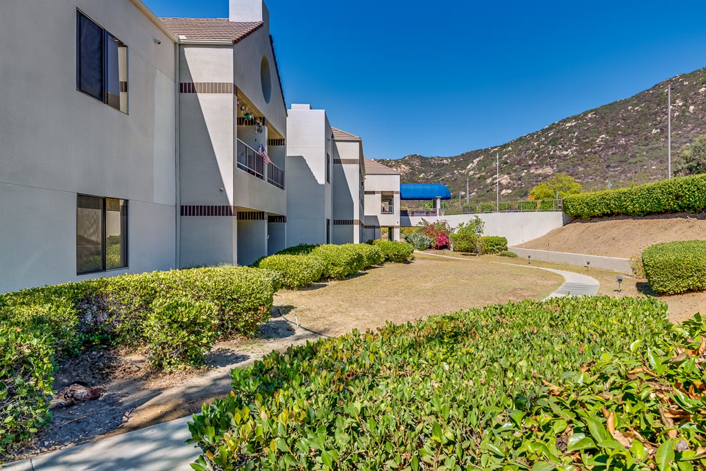 Senior Housing - Legacy Hills at Poway Image 34