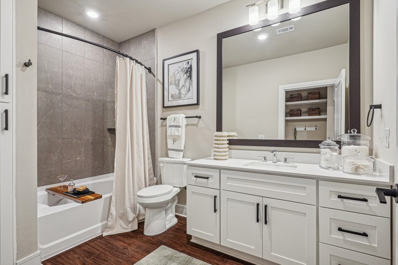Residences at Fairview Town Center Image 22