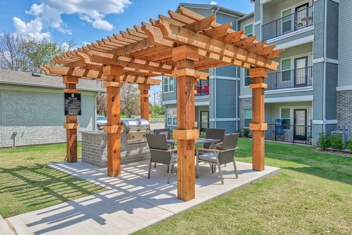 Plum Tree Apartments Image 14