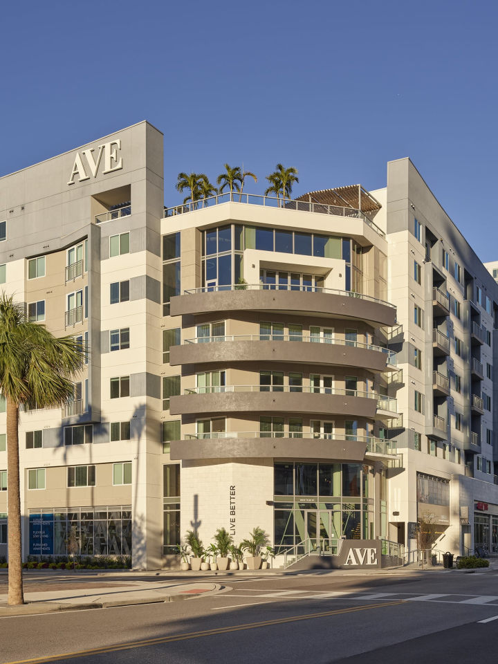 AVE Tampa Riverwalk Image 6