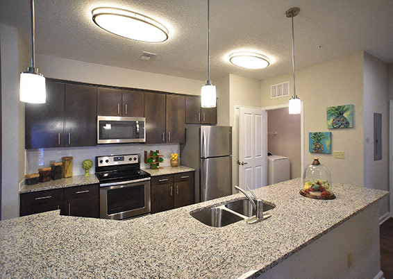 Arbours at Crown Point Image 17
