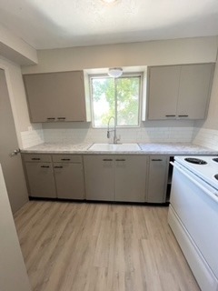 University Villa Apartments Image 1