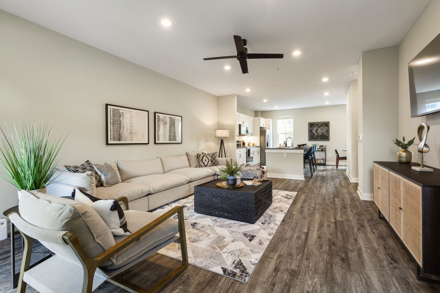 Oakbrook Townhomes Image 4