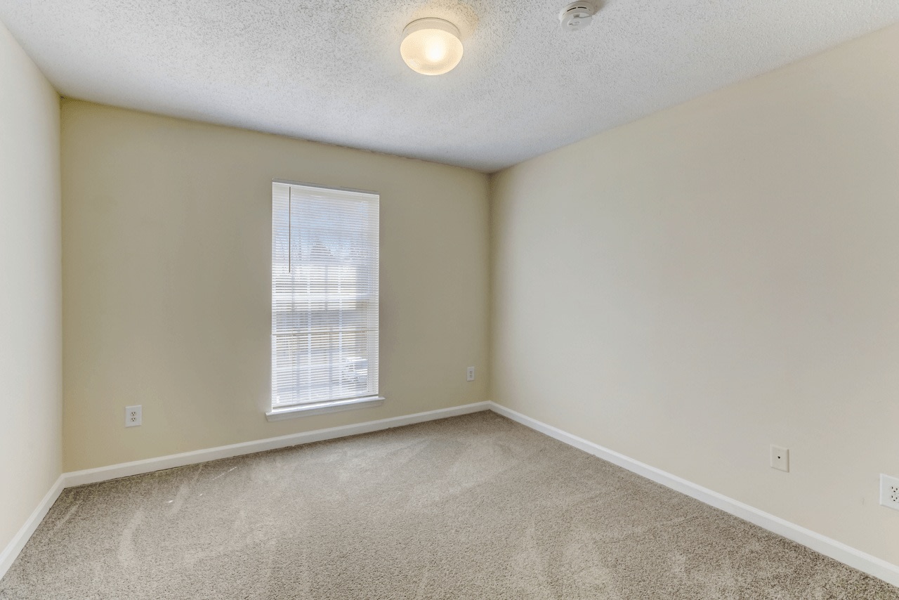 Forest Glen Image 30