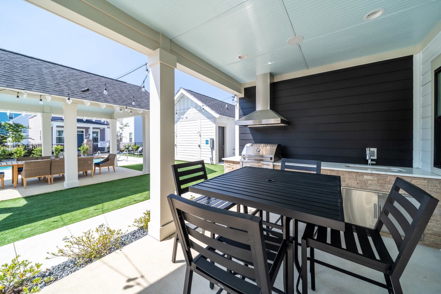 Seaglass Cottage Apartment Homes Image 7