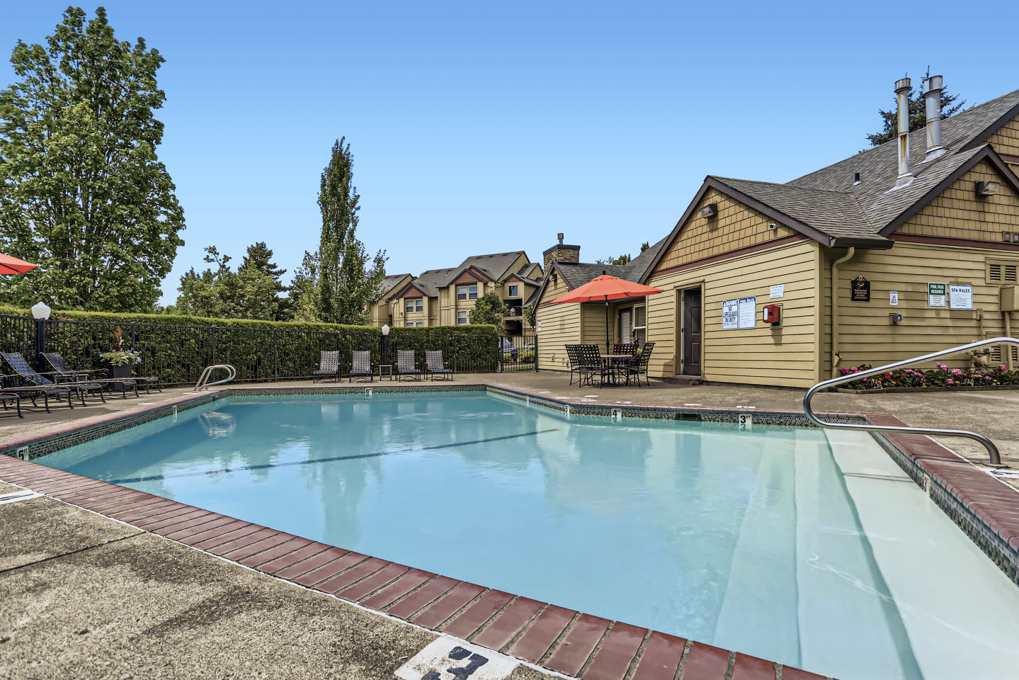 Sunnyside Village Image 20