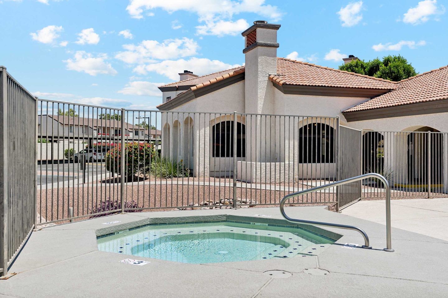 Twin Palms Image 24