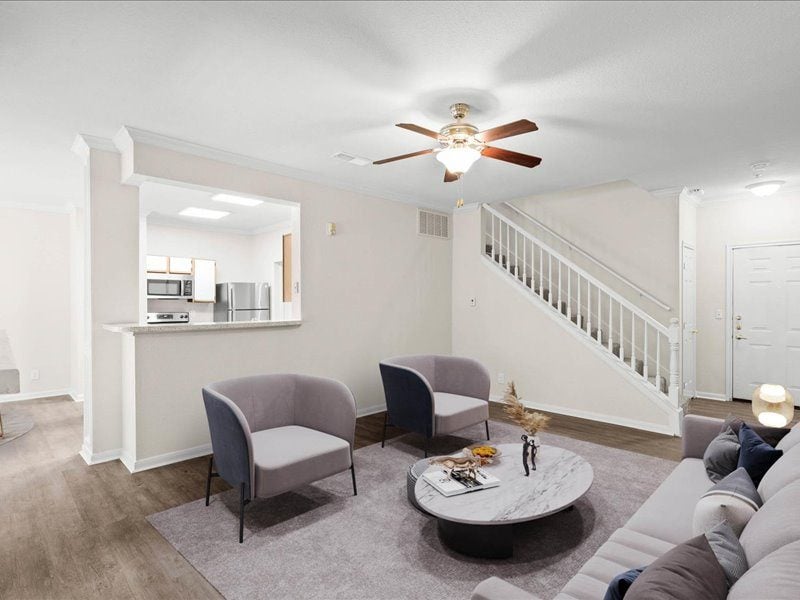 Crescent Apartments Image 19