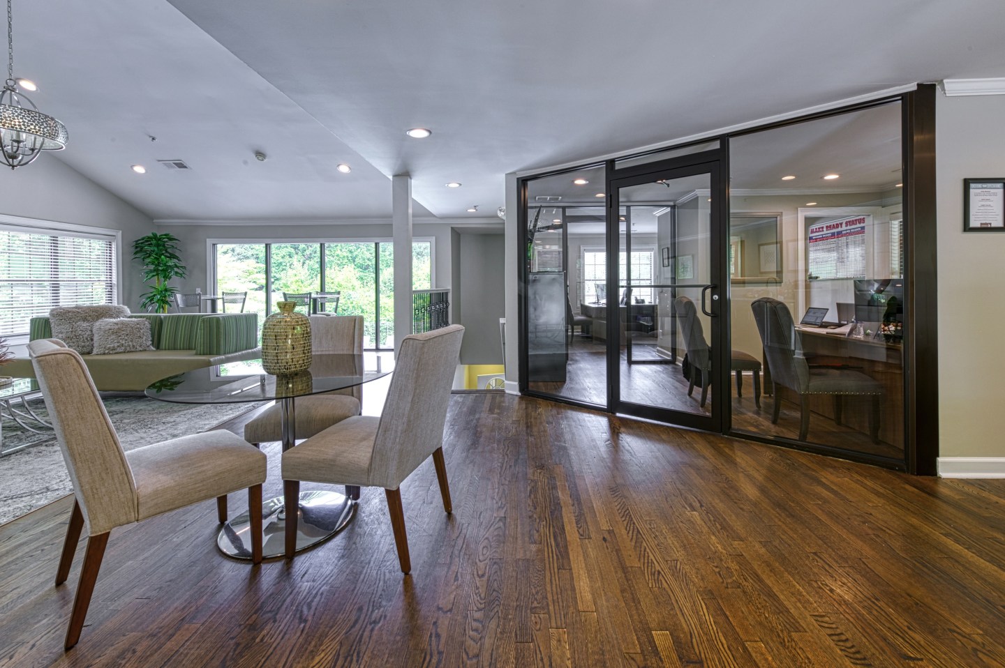 Forest Glen Image 19