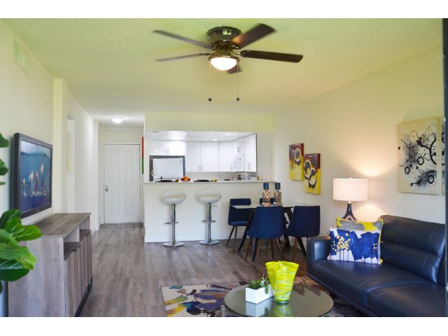 Aventura Harbor Apartments Image 30