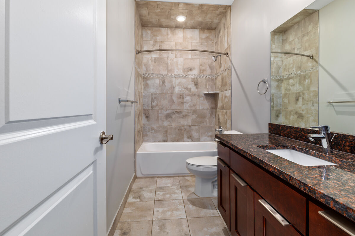 Encore Townhomes I Image 23