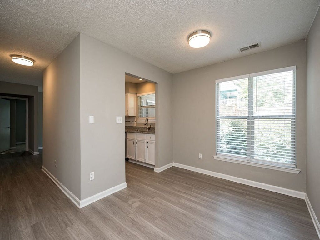 Willow Bend Apartments Image 2