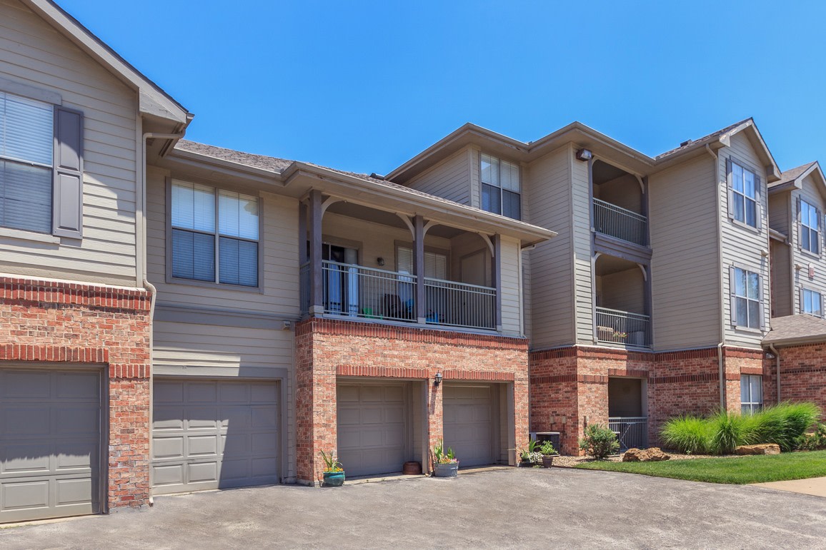 Crescent Apartments Image 33