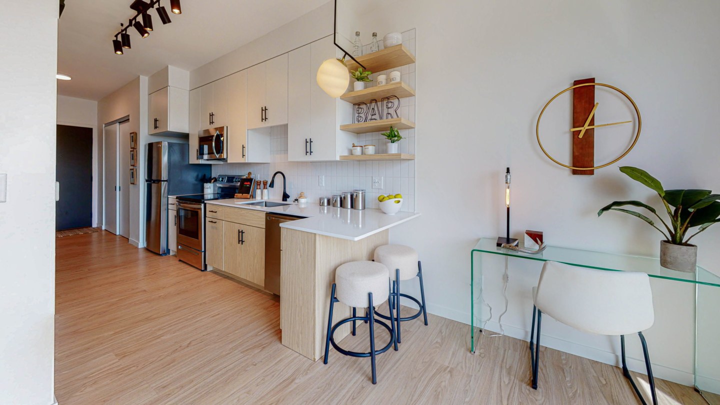 City Line Apartments Image 36