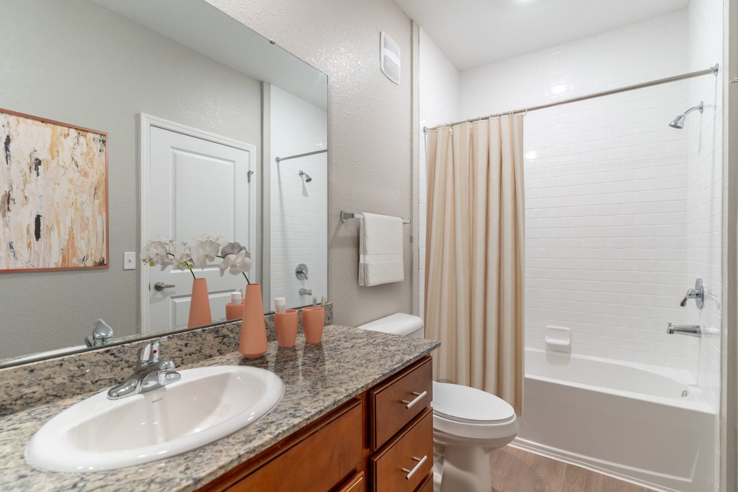 DeLand Commons Apartment Homes Image 2
