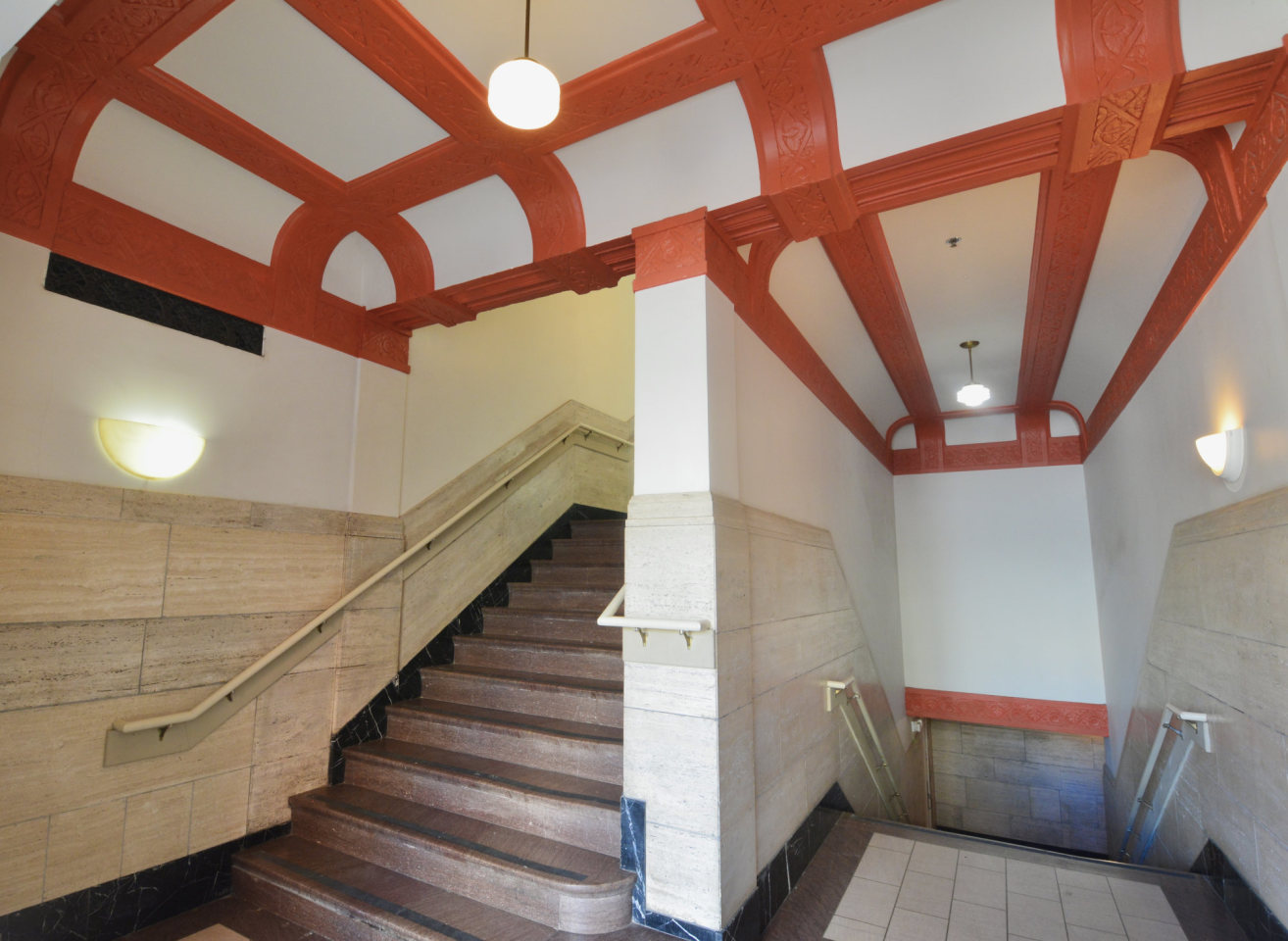 Professional Building Lofts Image 6